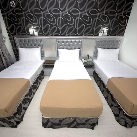 White Fort Hotel Dubai Exterior photo